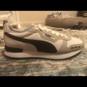 Size 11.5 white and gray pumas